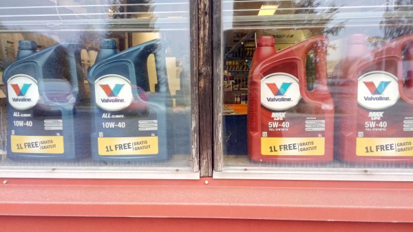 <span class="light">Valvoline</span> öljyt